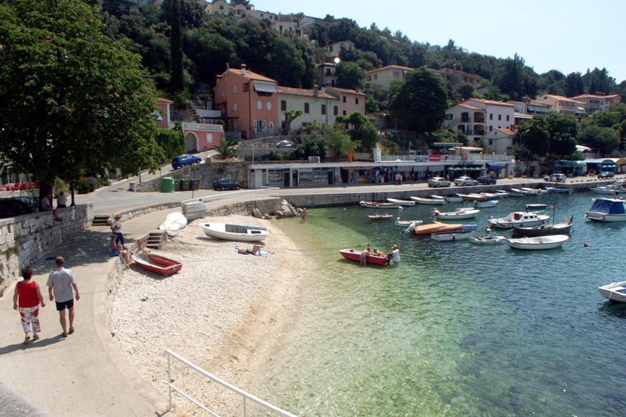 Apartments And Rooms With Parking Space Rabac, Labin - 12368 Exteriör bild