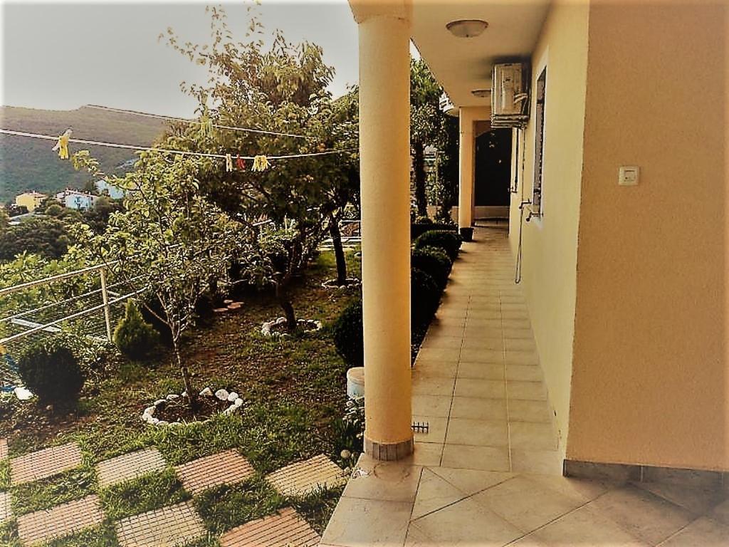 Apartments And Rooms With Parking Space Rabac, Labin - 12368 Exteriör bild