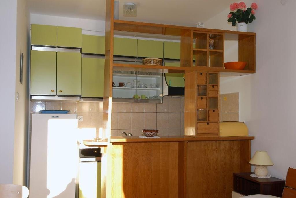 Apartments And Rooms With Parking Space Rabac, Labin - 12368 Exteriör bild